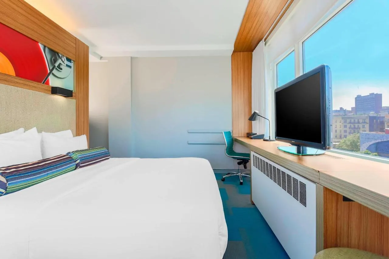 Aloft Harlem Hotell New York 4*,  USA